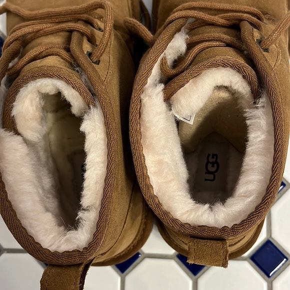 New UGG × Charcoal Neumel Chukka Suede in Chestnut Men\'s Sz 9